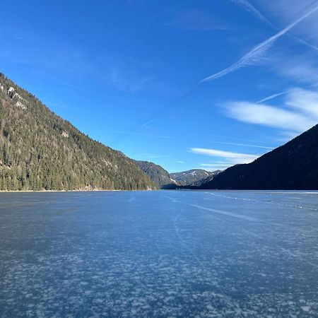 Seehotel & Seeapartments Kaerntnerhof- Direkt Am See! Weissensee Dış mekan fotoğraf