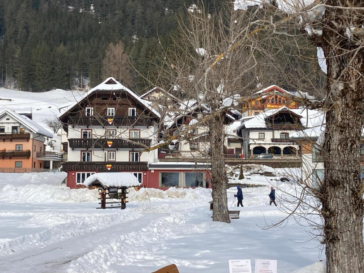 Seehotel & Seeapartments Kaerntnerhof- Direkt Am See! Weissensee Dış mekan fotoğraf